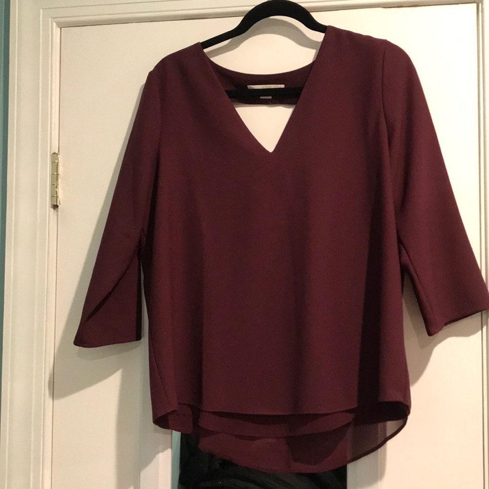 Deep Red  V-Neck Quarter-Sleeve Top